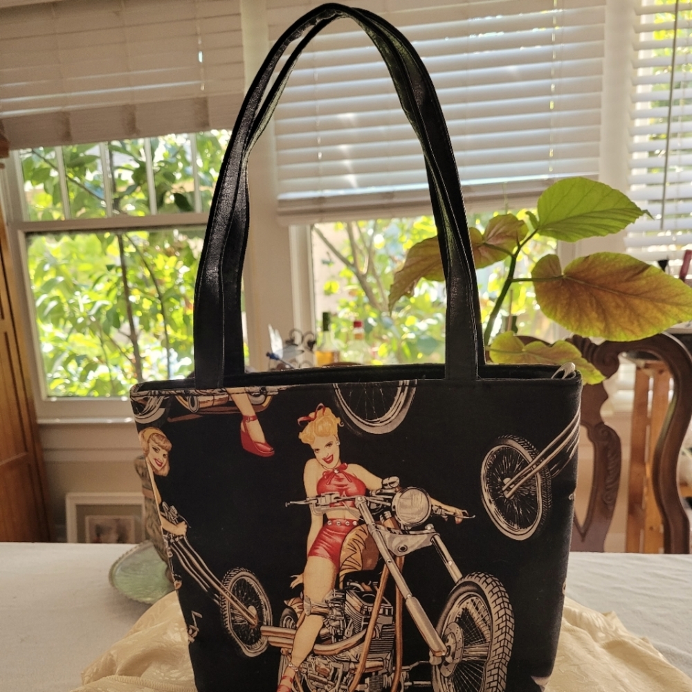 Pin up girl handbag
